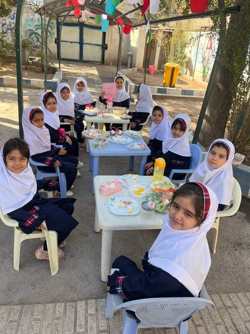 پیش دبستان و دبستان غیردولتی شهید فرزامی